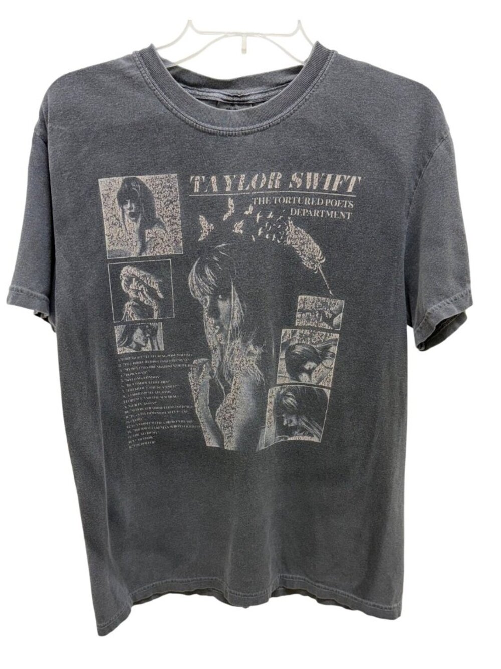 Taylor Swift “The Tortured Poets Department” T Shirt Medium